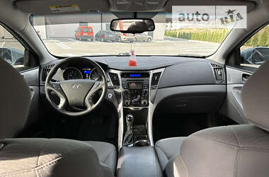 Седан Hyundai Sonata 2013 в 