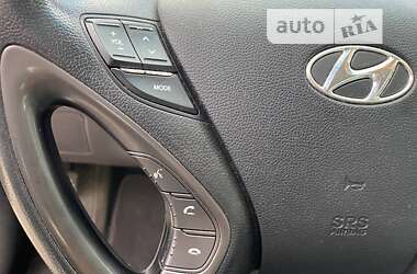 Седан Hyundai Sonata 2011 в 