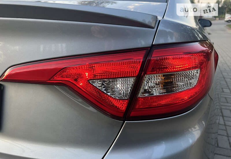 Седан Hyundai Sonata 2014 в Прилуках