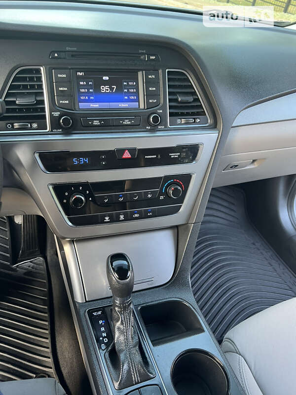 Седан Hyundai Sonata 2014 в Прилуках