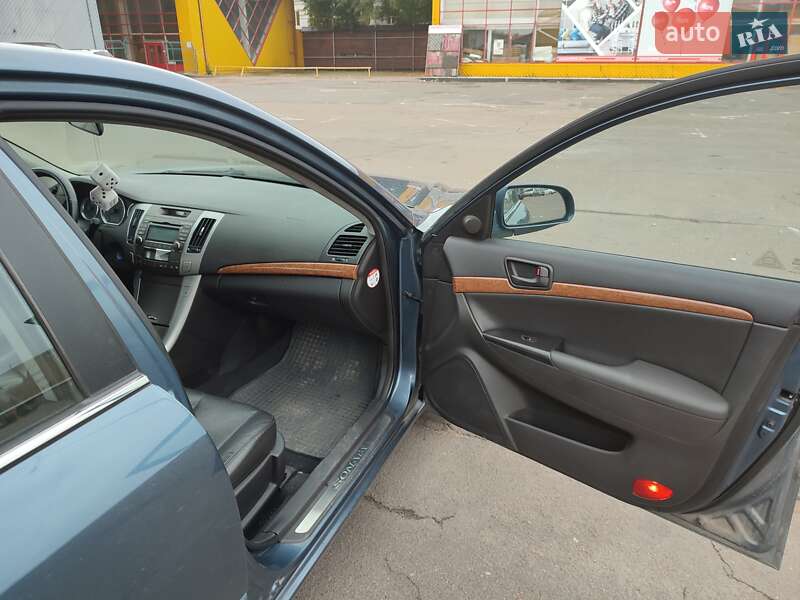 Седан Hyundai Sonata 2009 в Житомирі