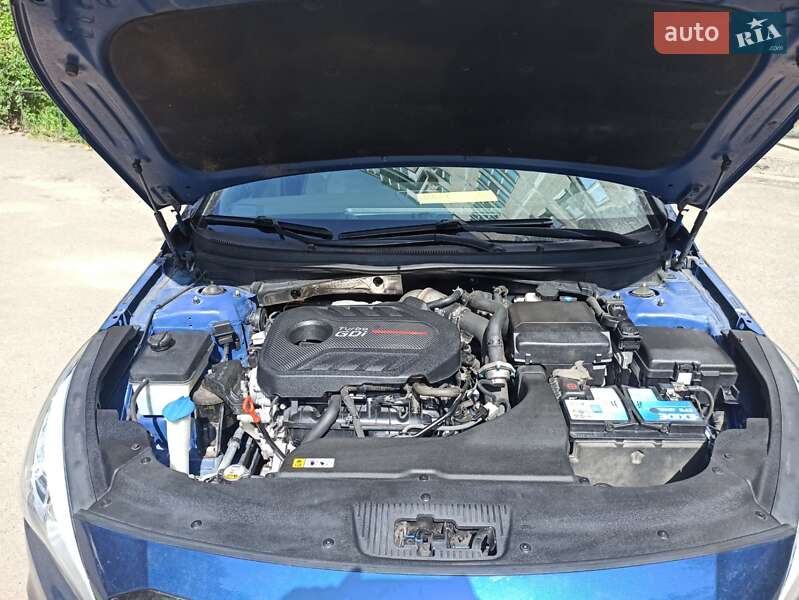 Седан Hyundai Sonata 2015 в Киеве