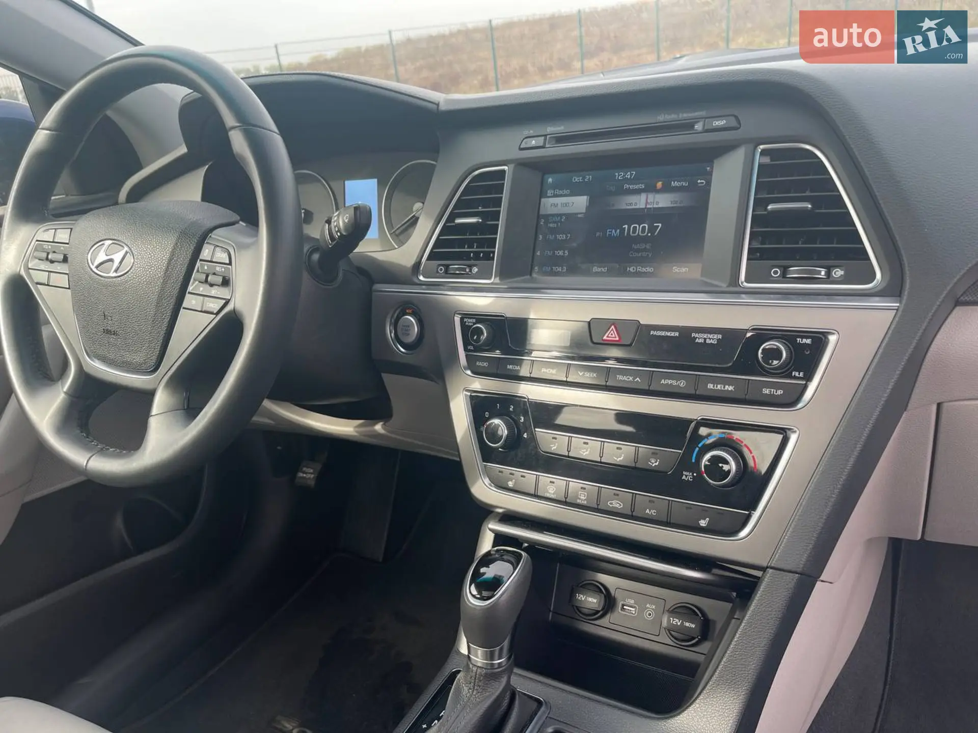 2017 Hyundai Sonata - мініатюра 19