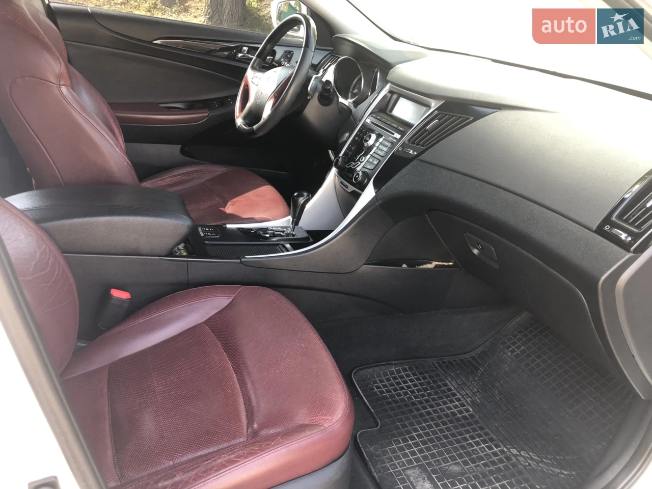 2010 Hyundai Sonata - мініатюра 47