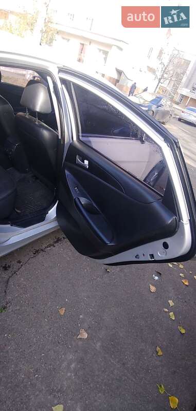 Седан Hyundai Sonata 2014 в Києві