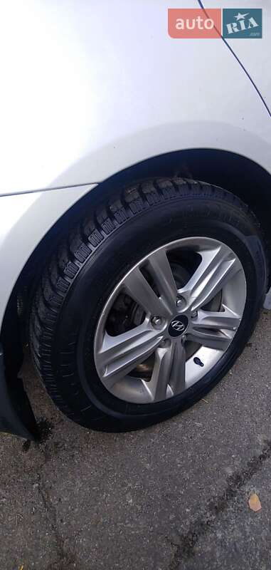 Седан Hyundai Sonata 2014 в Києві