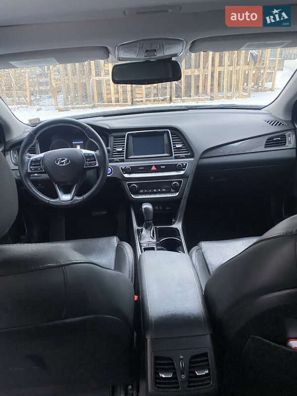 Седан Hyundai Sonata 2018 в Чернігові
