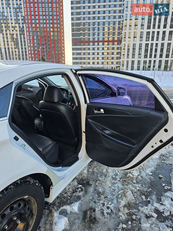 Седан Hyundai Sonata 2012 в Киеве