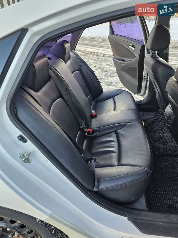 Седан Hyundai Sonata 2012 в Киеве