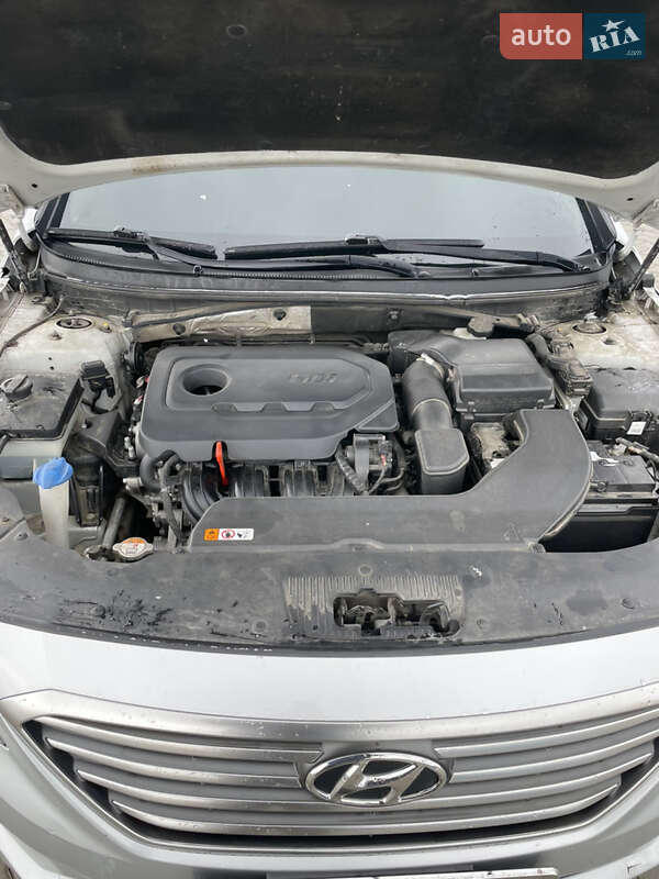 Седан Hyundai Sonata 2015 в Оратові