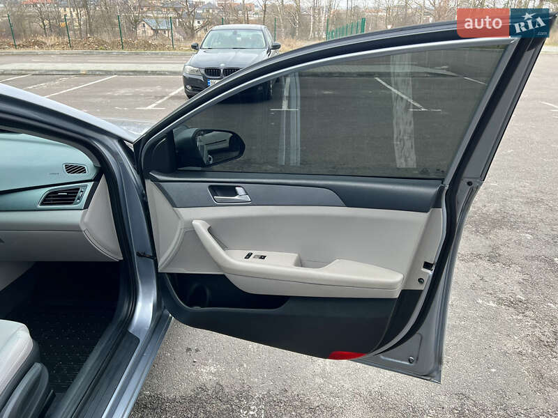 Седан Hyundai Sonata 2017 в Дубно
