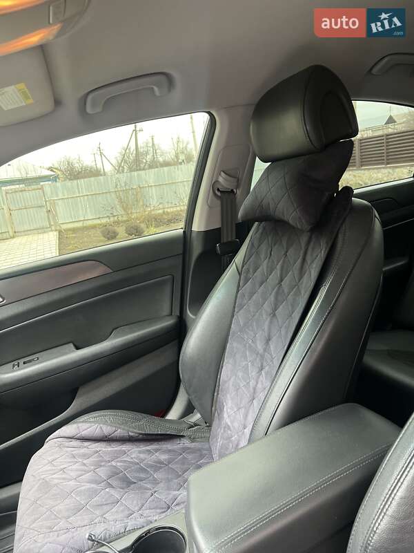 Седан Hyundai Sonata 2014 в Кривому Озері