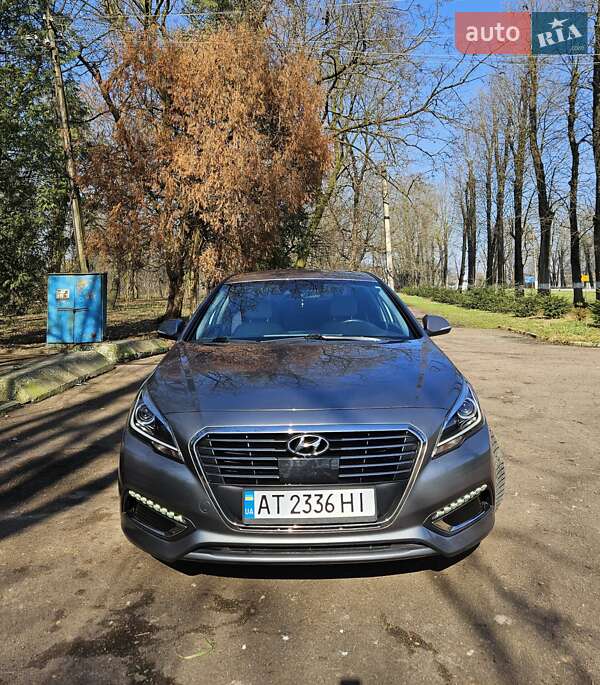 Седан Hyundai Sonata 2017 в Рогатине