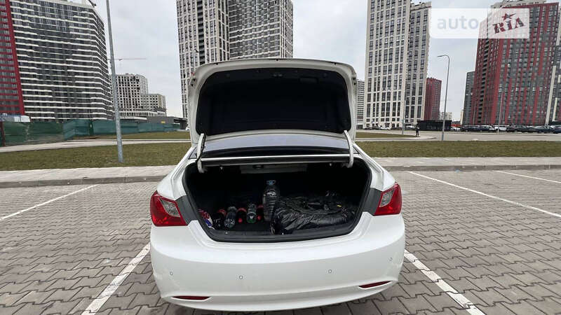 Седан Hyundai Sonata 2010 в Киеве фото 31 Седан Hyundai Sonata 2010 в Киеве