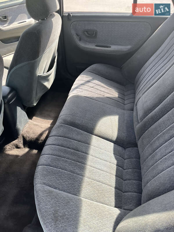 Седан Hyundai Sonata 1995 в Днепре