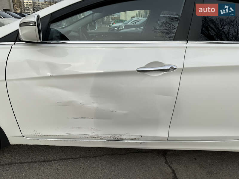 Седан Hyundai Sonata 2010 в Киеве