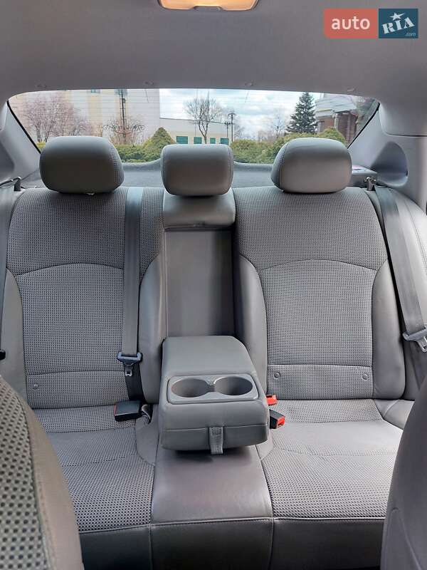Седан Hyundai Sonata 2012 в Києві