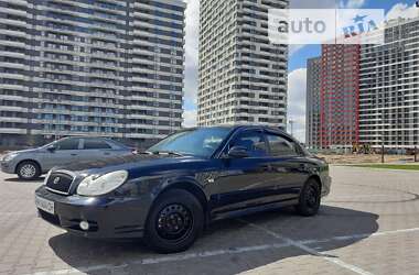 Седан Hyundai Sonata 2004 в Киеве