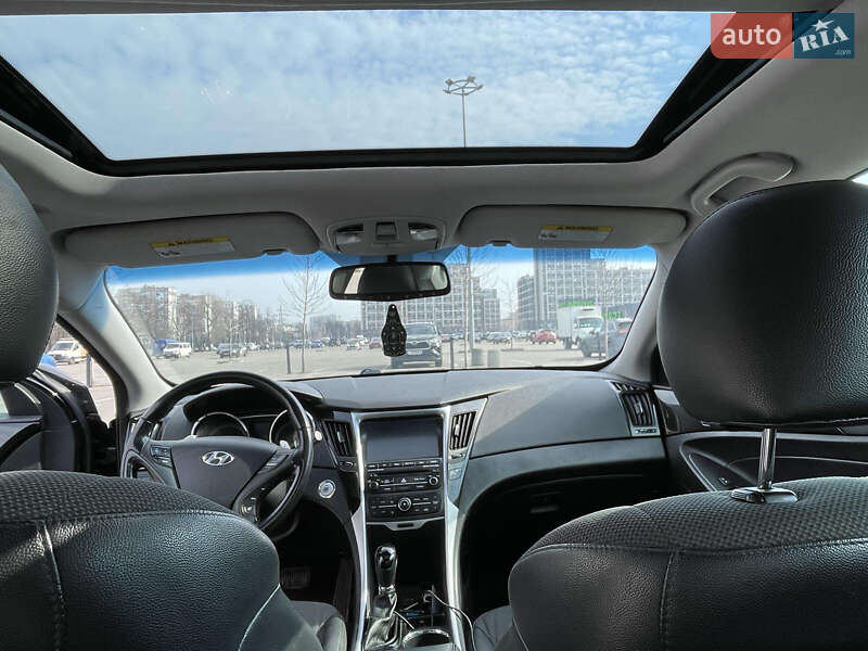 Седан Hyundai Sonata 2013 в Киеве
