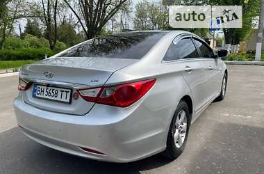 Седан Hyundai Sonata 2012 в Львове