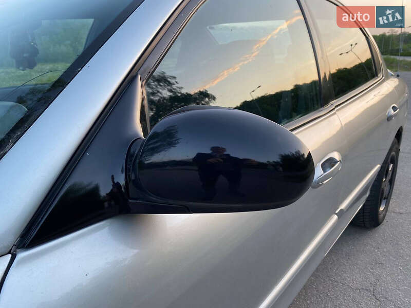 Седан Hyundai Sonata 2001 в Днепре