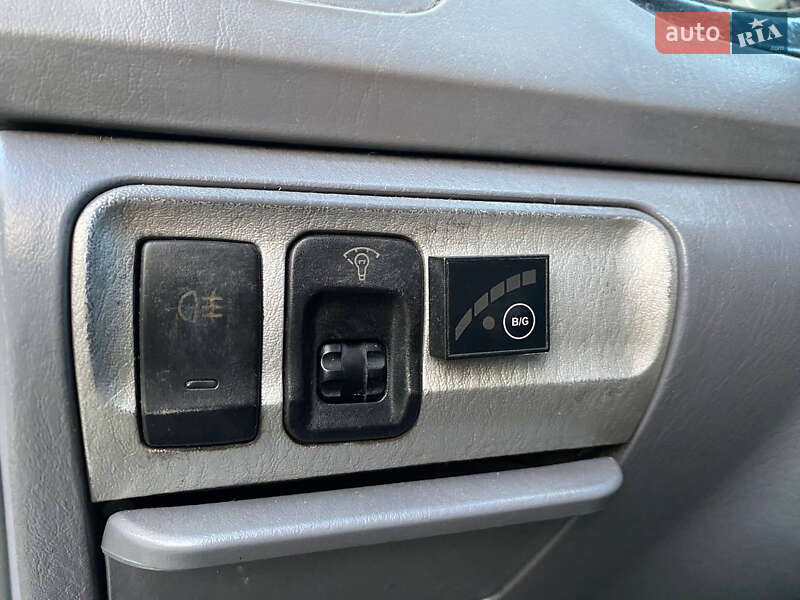 Седан Hyundai Sonata 2001 в Днепре