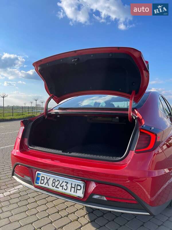 Седан Hyundai Sonata 2020 в Полонному