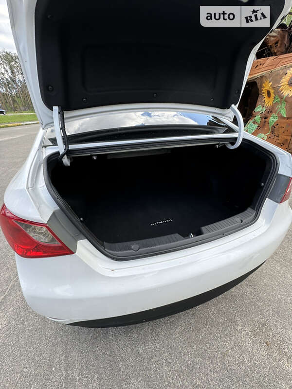 Седан Hyundai Sonata 2014 в Ірпені