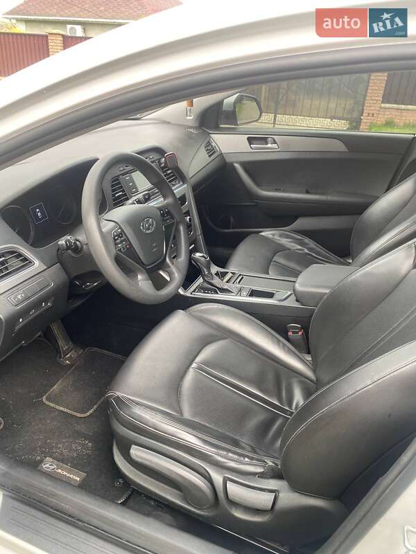 Седан Hyundai Sonata 2014 в Радомышле