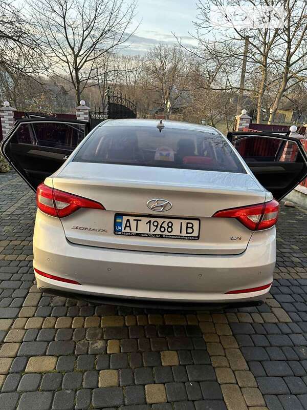Седан Hyundai Sonata 2015 в Надворной