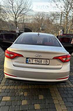 Седан Hyundai Sonata 2015 в Надворной