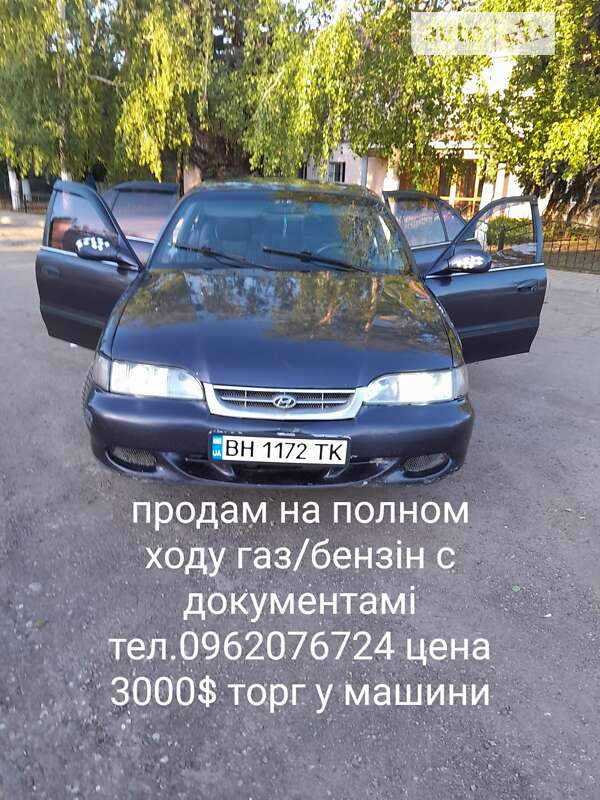 Седан Hyundai Sonata 1995 в Беляевке