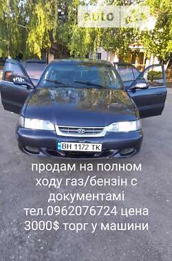 Седан Hyundai Sonata 1995 в Беляевке