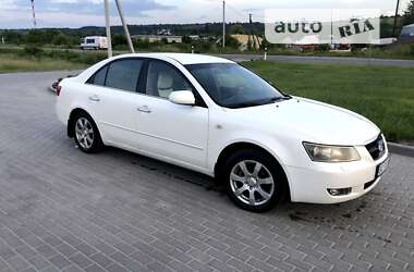 Седан Hyundai Sonata 2005 в Золочеве