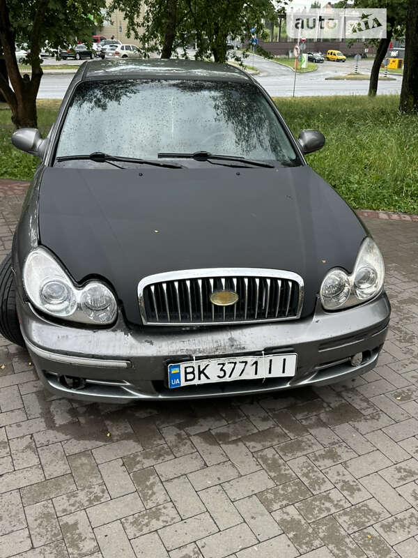 Седан Hyundai Sonata 2004 в Ровно