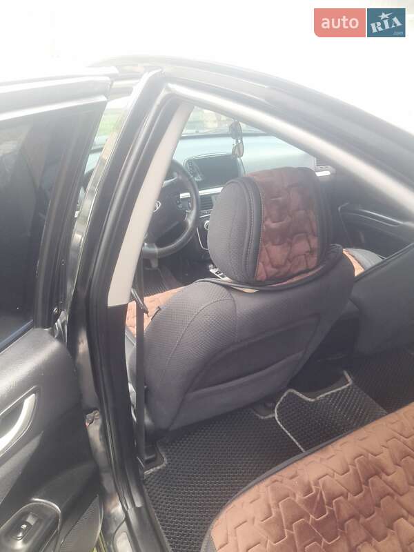 Седан Hyundai Sonata 2008 в Виннице