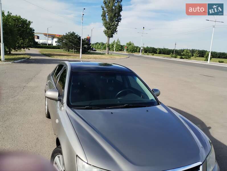 Седан Hyundai Sonata 2008 в Измаиле