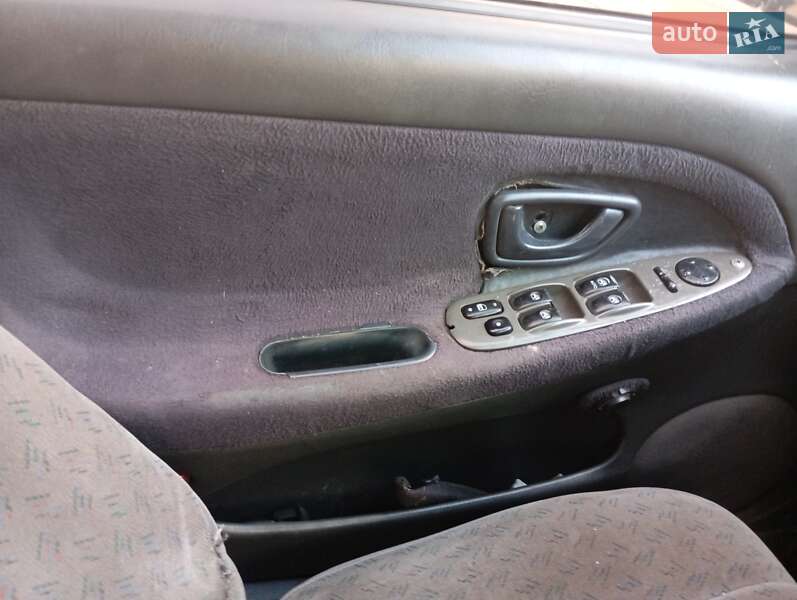 Седан Hyundai Sonata 1997 в Гостомелі