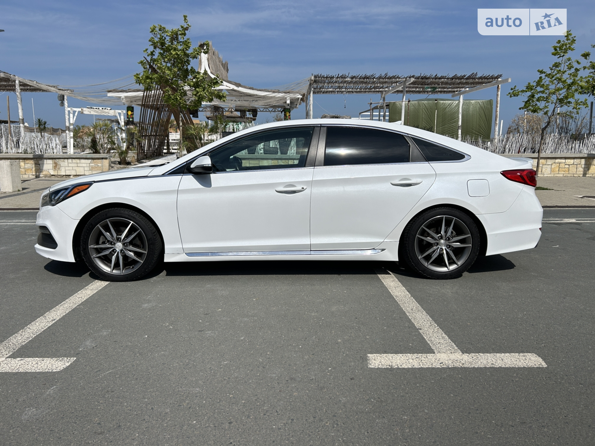 2017 Hyundai Sonata - мініатюра 11