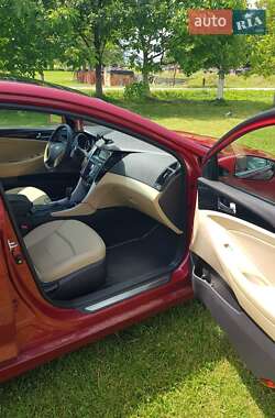 Седан Hyundai Sonata 2010 в Сторожинці