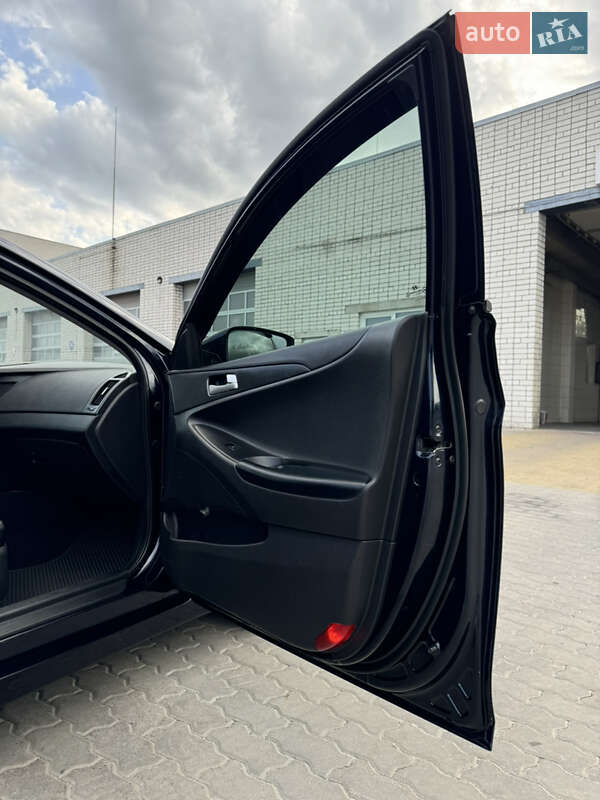 Седан Hyundai Sonata 2010 в Кременчуці