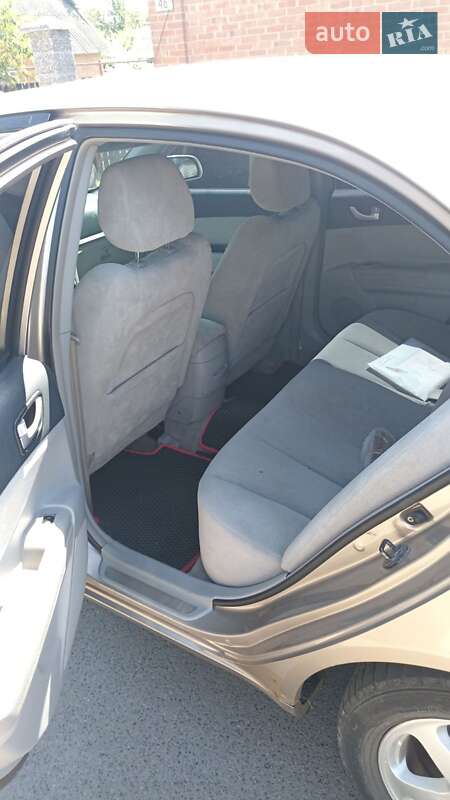 Седан Hyundai Sonata 2005 в Миргороді