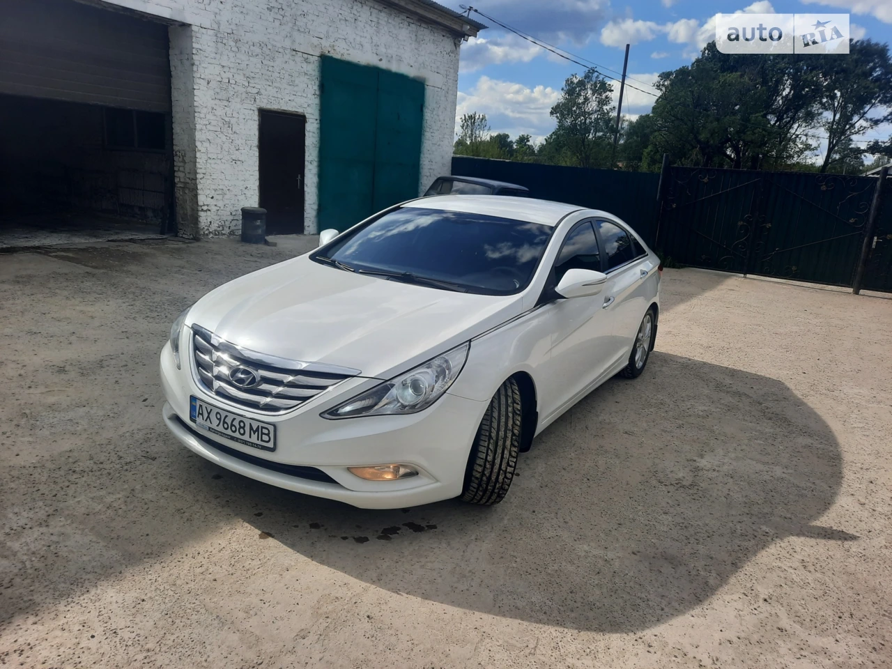 2011 Hyundai Sonata - мініатюра 11