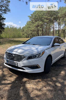 Седан Hyundai Sonata 2015 в Николаеве