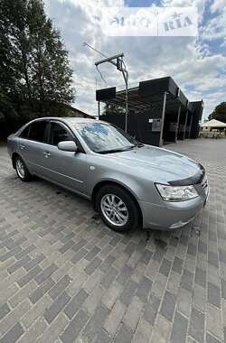 Седан Hyundai Sonata 2008 в Пирятине