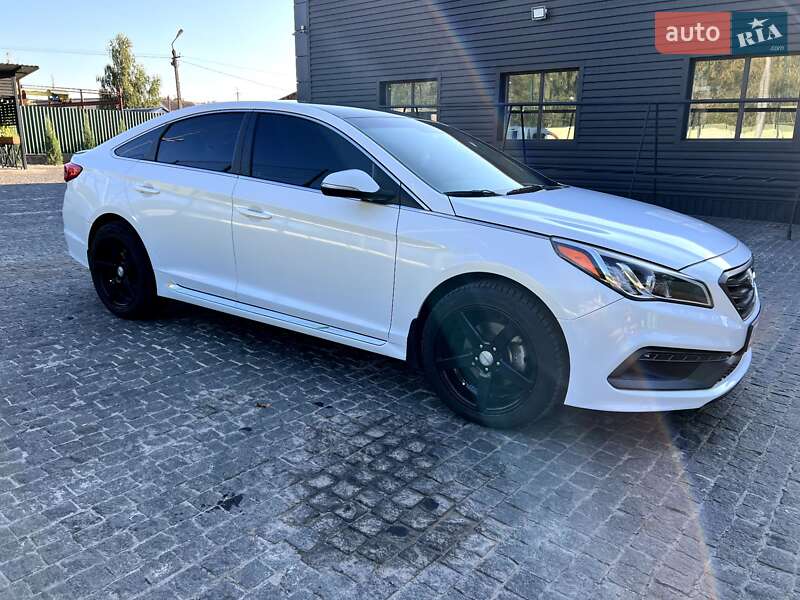Седан Hyundai Sonata 2015 в Коростышеве