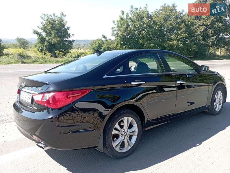 Седан Hyundai Sonata 2011 в Чернівцях