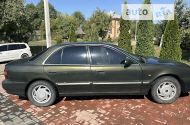 Седан Hyundai Sonata 1997 в Чернівцях