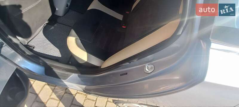 Седан Hyundai Sonata 2016 в Львове