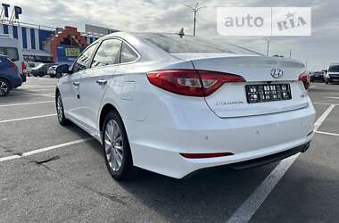 Седан Hyundai Sonata 2016 в Киеве